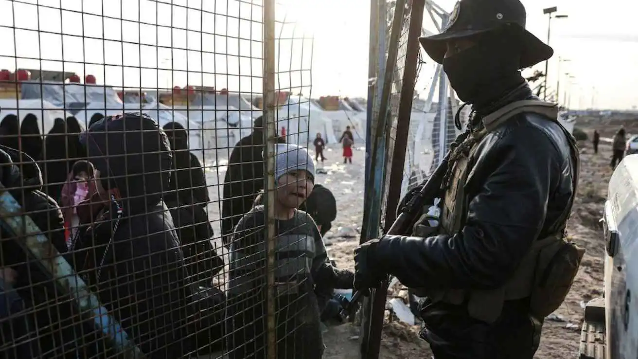 عبر العملات المشفرة والحوالة.. شبكات داعش تجمع المال للهاربات من "الهول"