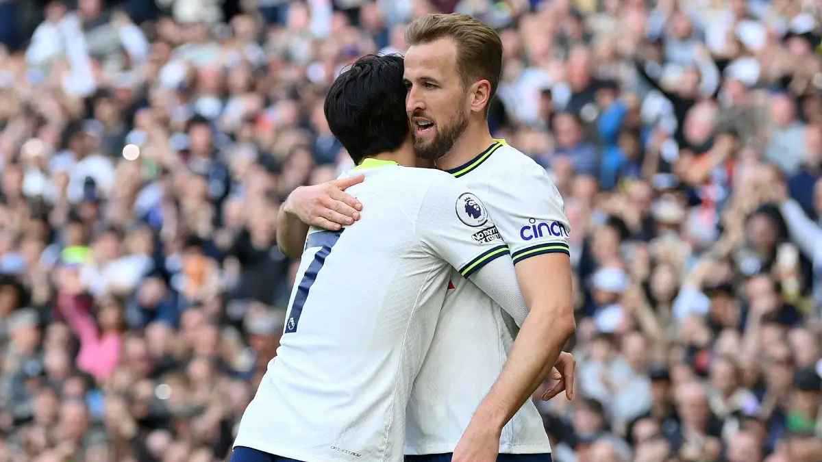 "حمل كاذب".. الحكم بسجن إمرأة مدة 4 سنوات بتهمة ابتزاز أسطورة توتنهام