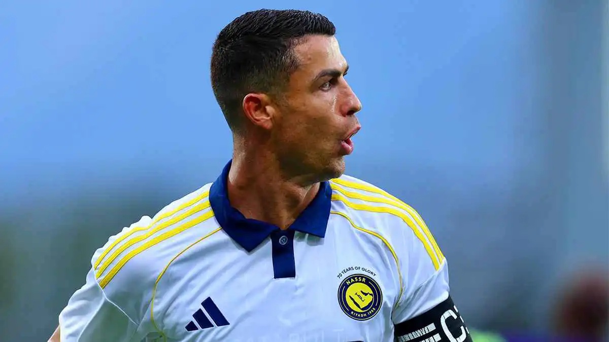 تصريح استثنائي.. كريستيانو رونالدو يغازل الهلال (فيديو)