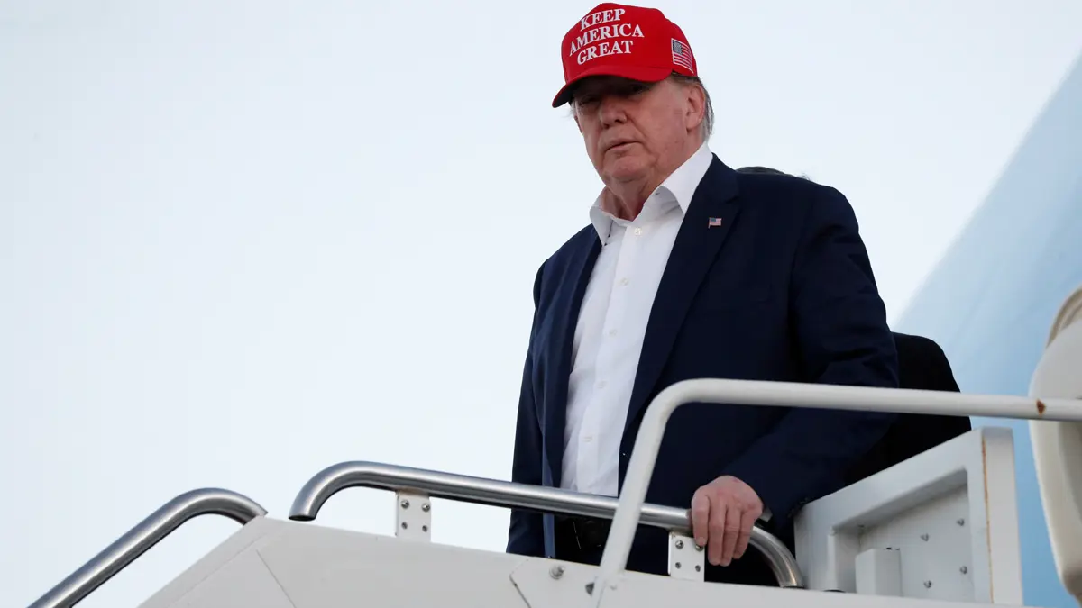 البيت الأبيض يؤكد رفضه المشاركة في التحقيق لعزل ترامب