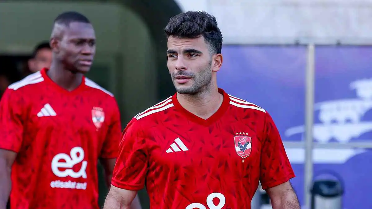 "مستواك أقل من الزمالك".. ماذا دار بين زيزو و"مديره" في الأهلي المصري؟