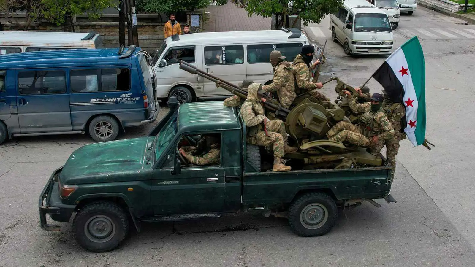 مقتل 3 جنود سوريين قرب الحدود اللبنانية
