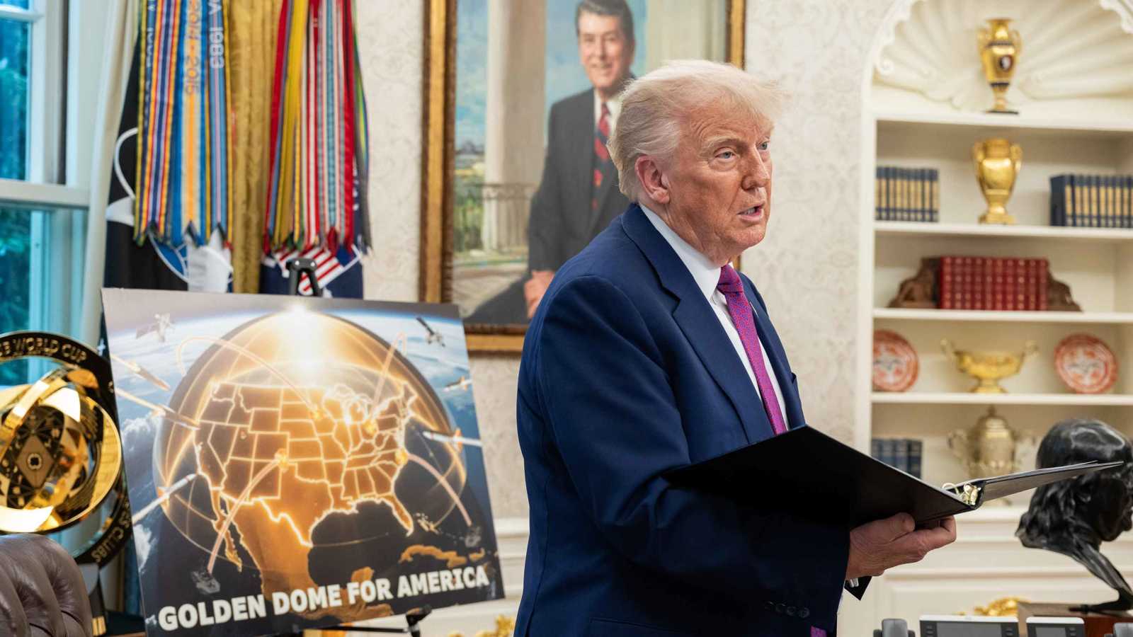 10 أعوام وتريليون دولار.. شكوك "تشغيلية" تهدد بانهيار قبة ترامب الذهبية