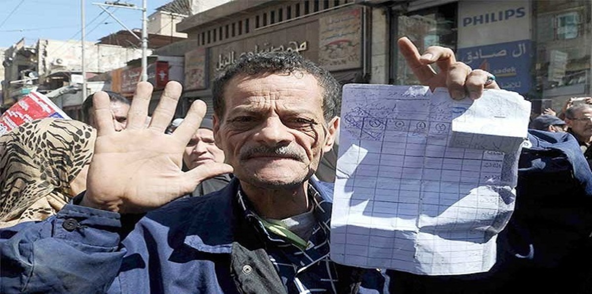 أول رد من وزير التموين المصري  على انتفاضة الخبز