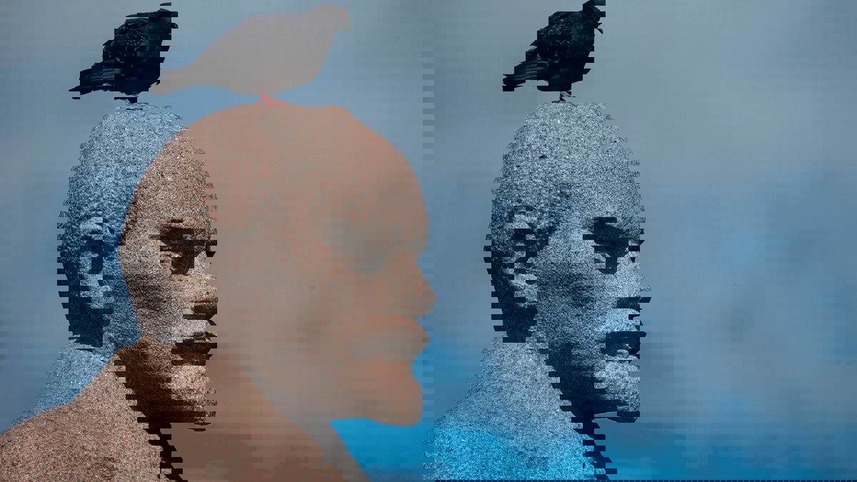 في زمن إزالة التماثيل .. كيف تسلل لينين إلى غرب ألمانيا؟