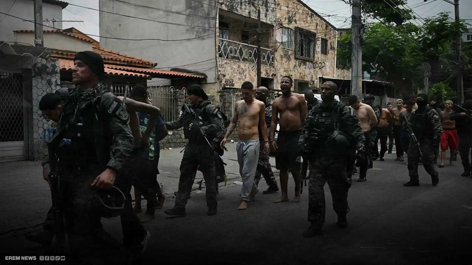 "المعركة الكبرى".. أكبر مداهمة بتاريخ العاصمة البرازيلية تتحول لمجزرة (فيديو)