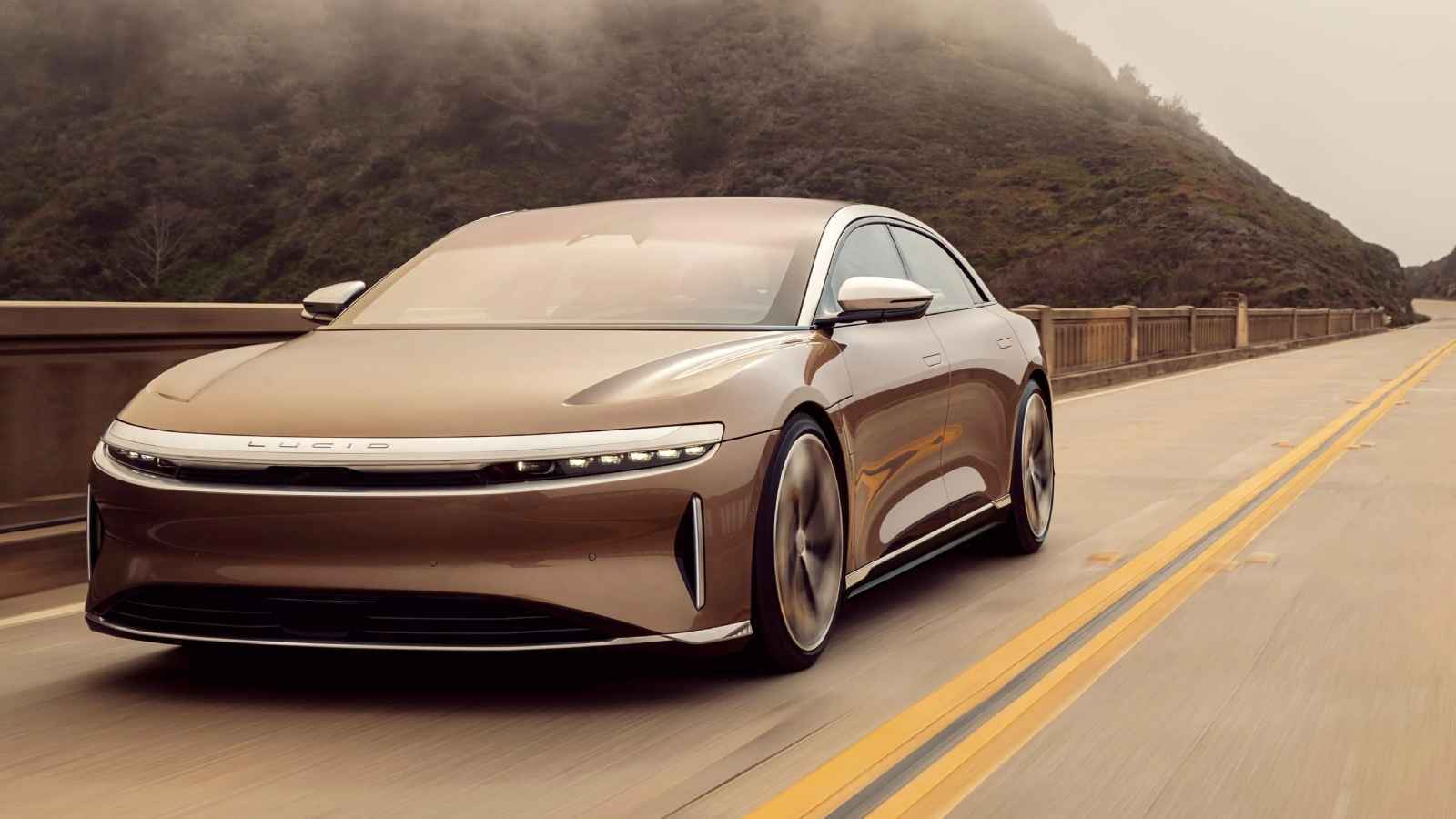 السعودية.. استدعاء 134 سيارة كهربائية بسبب "خلل غريب"