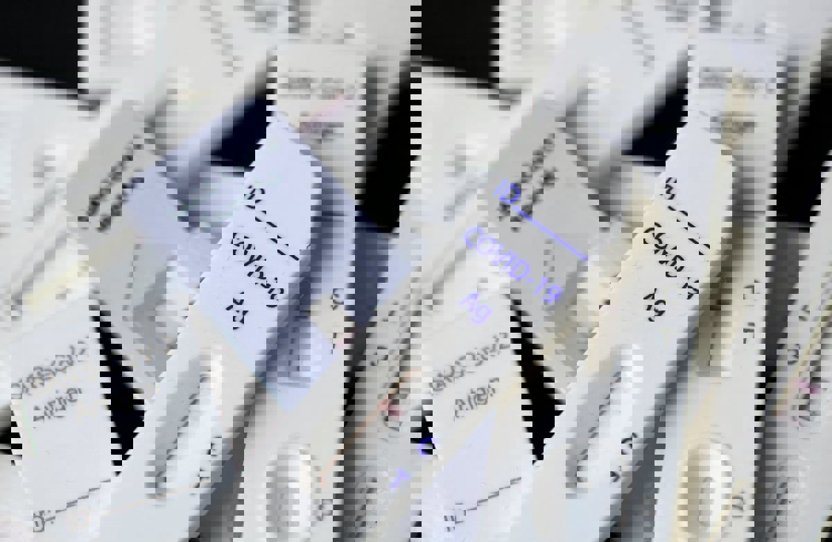 تحقيقات فيروس كورونا تكلّف 380 ألف دولار يوميا