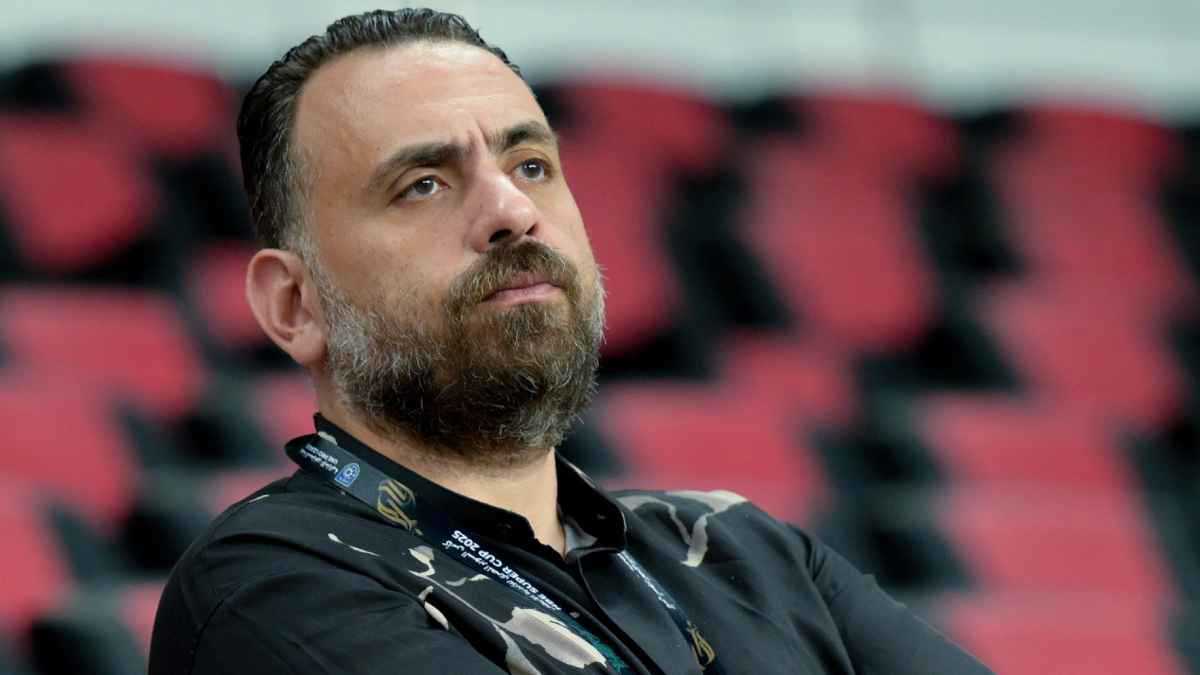 ضربة لجون إدوارد.. أسطورة الزمالك يوجه نصيحة مثيرة لحسين لبيب