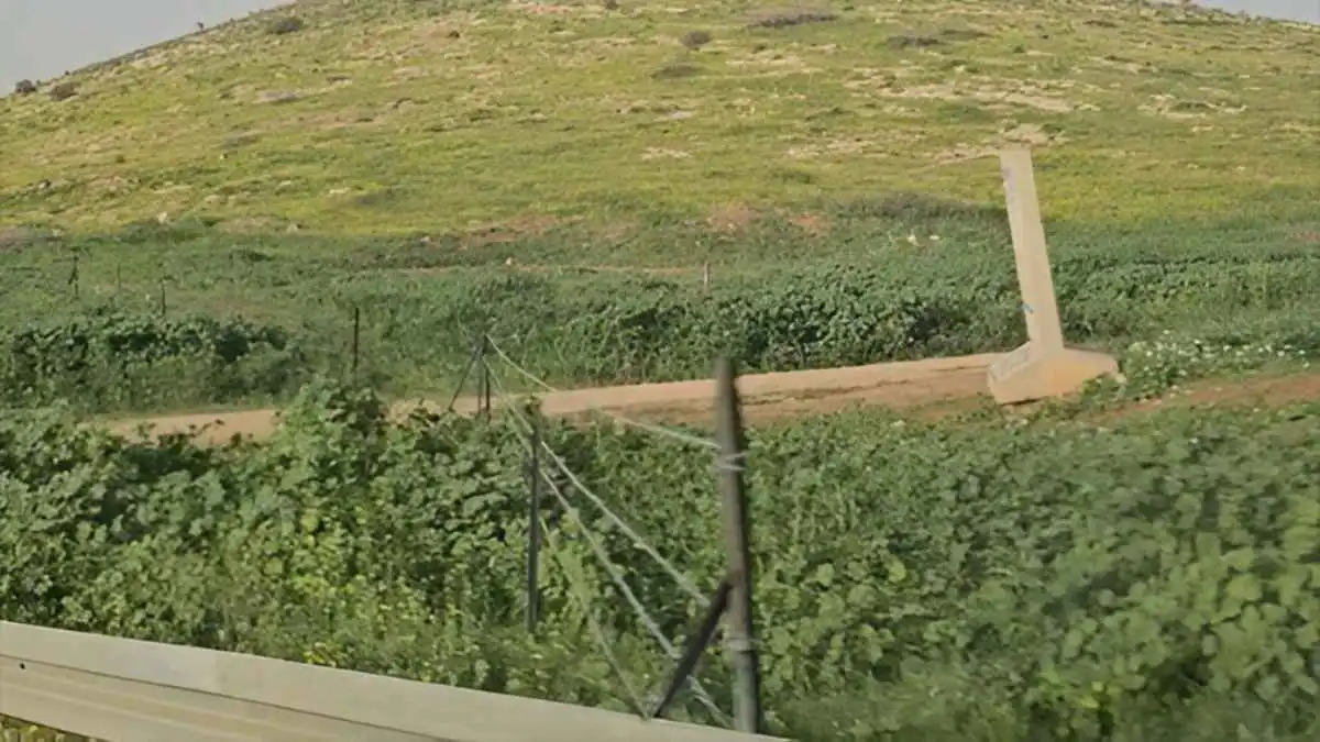 مستوطنون يستولون على مئات الدونمات من أراضي الأغوار الشمالية