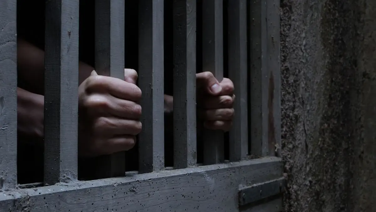 إيران.. السجن 15 عاما بحق 3 متحولين إلى المسيحية‎