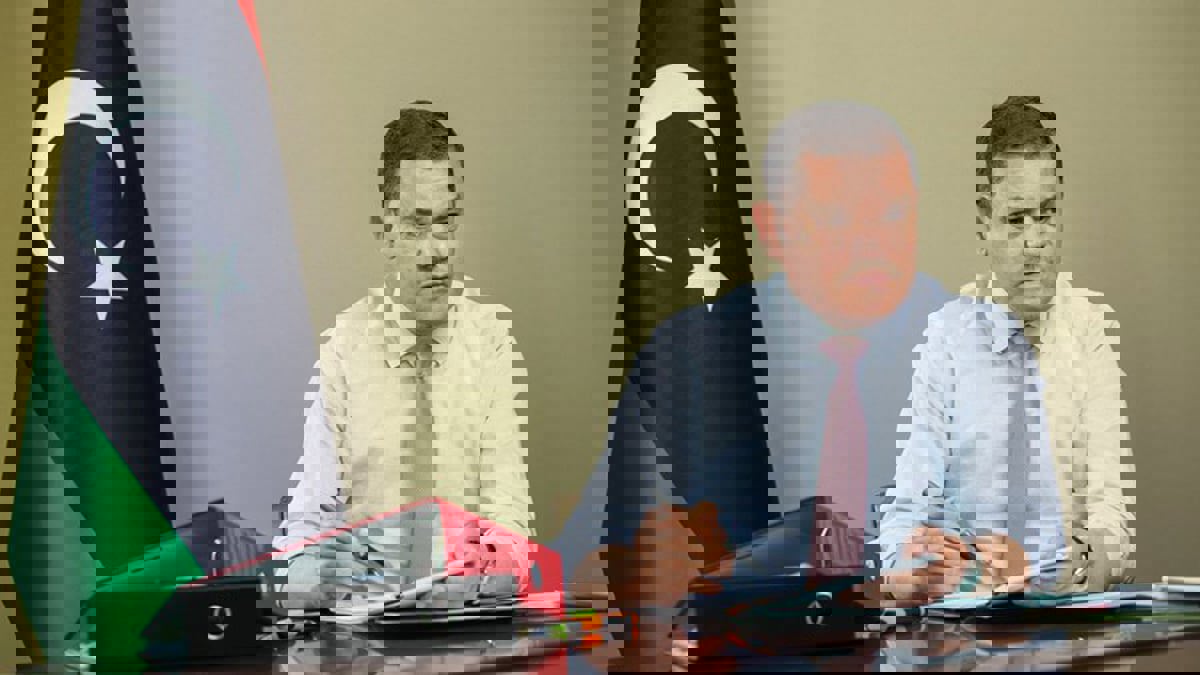 ليبيا.. الدبيبة يعقد "اجتماعًا أمنيًا" ويستنفر قواته في طرابلس