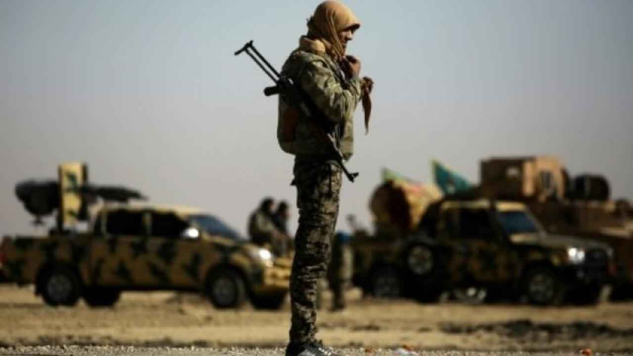 انفجارات وتمرد وتحركات عشائرية.. ماذا يحدث في الرقة السورية؟