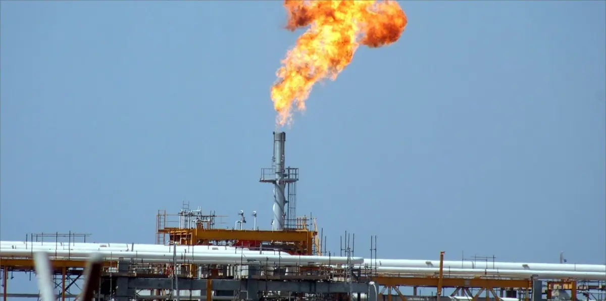 اليمن.. شركة النفط تضخ ألف طن من الوقود لمحطات عدن