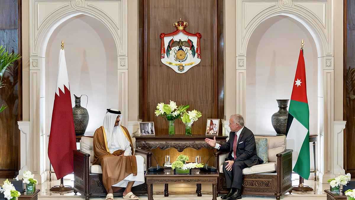 ملك الأردن وأمير قطر يبحثان جهود الوساطة لإنهاء حرب غزة