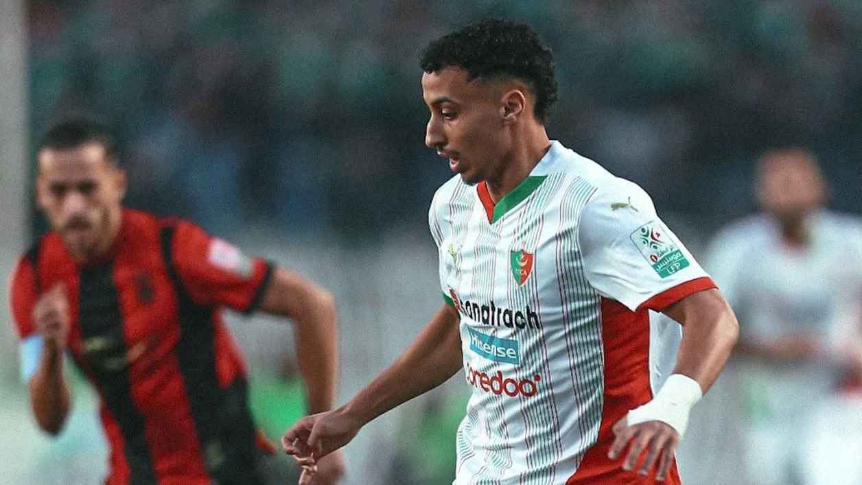 المولودية تصعق اتحاد العاصمة بثلاثية كاملة في "ديربي" الجزائر