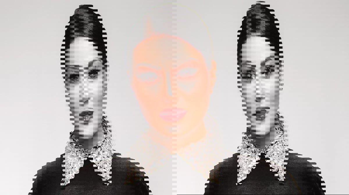 نعت صلاح السعدني بعد 15 يوماً من وفاته.. سمية الخشاب تتعرض للسخرية