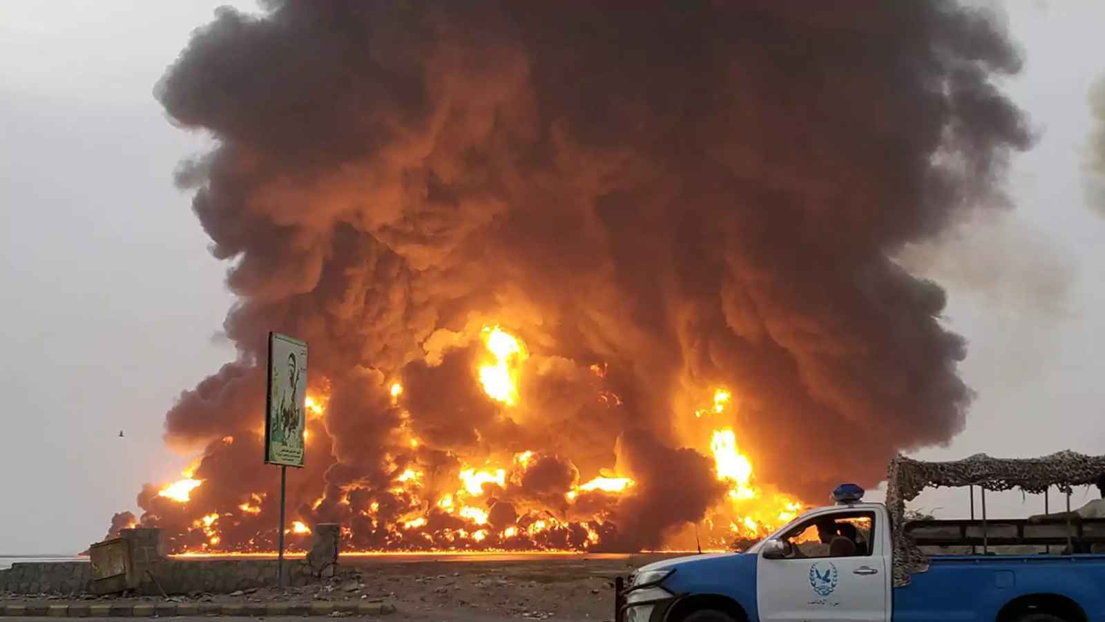 بعد قصف إسرائيل للحديدة.. السعودية تدعو للنأي بالمنطقة عن الحروب