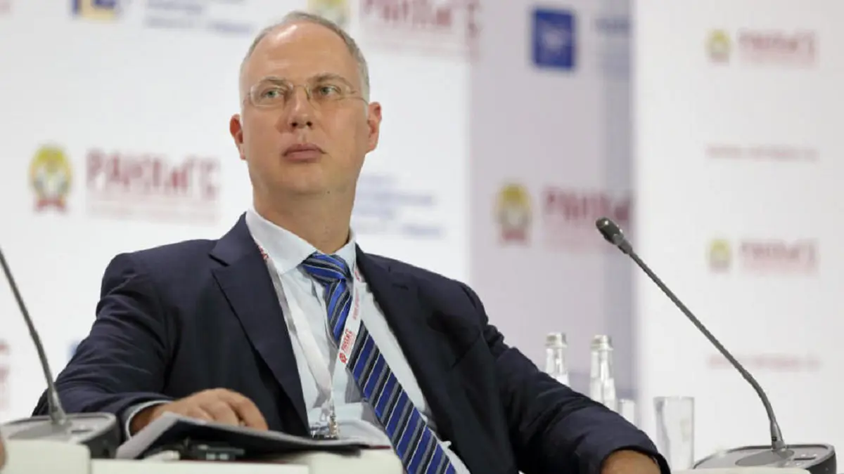 مسؤول روسي كبير يشيد بـ"صمود" أرامكو السعودية