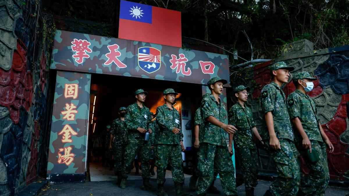 حرب تايوان تقترب.. خبراء يحذّرون من "السيناريو الأوكراني"