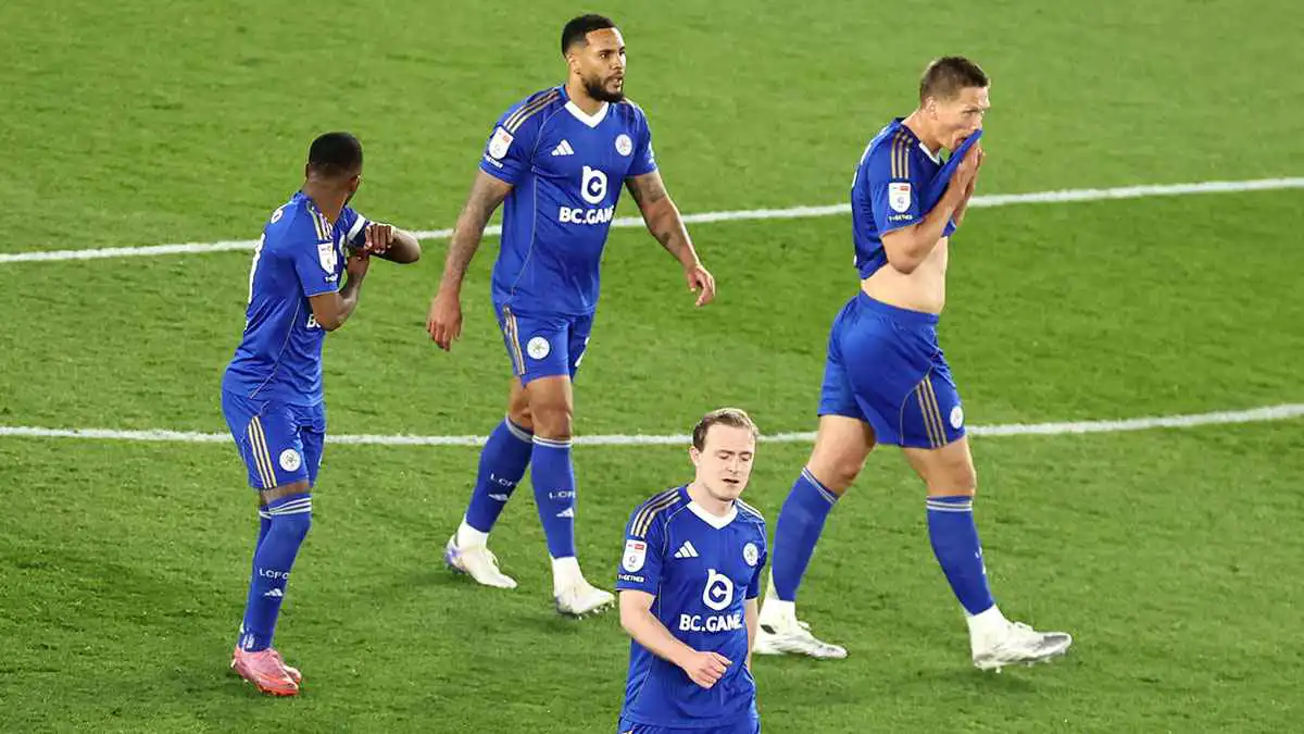 ليستر سيتي يهبط إلى دوري الدرجة الثالثة الإنجليزي