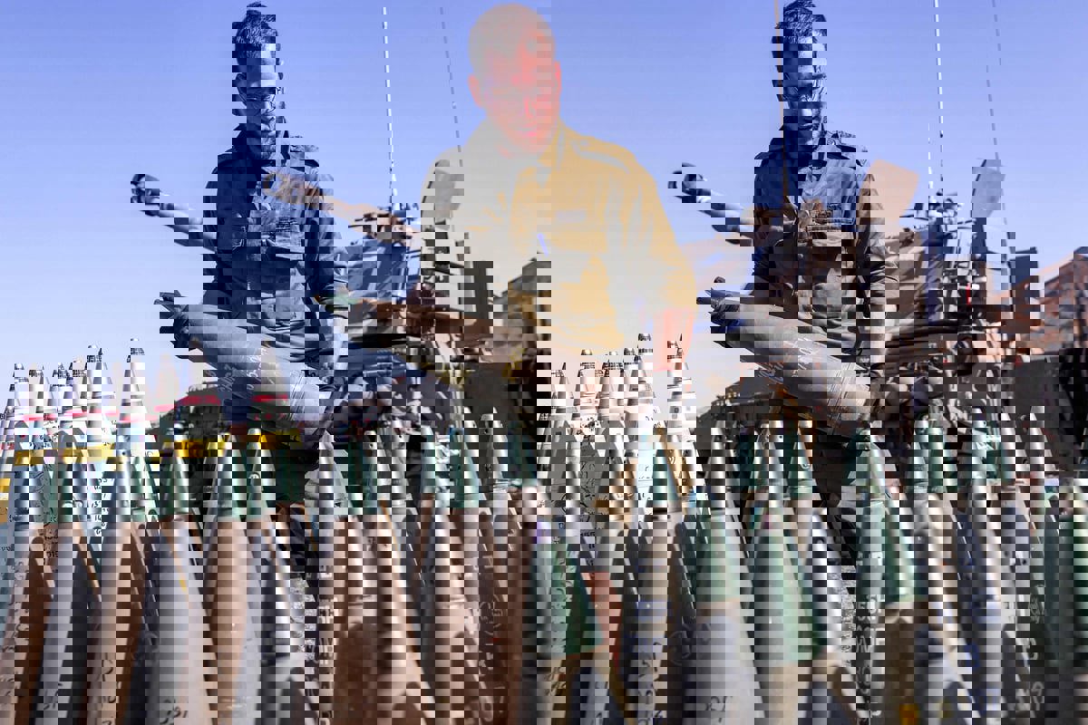 أكسيوس: واشنطن تعتزم الإفراج عن شحنة قنابل معلقة لإسرائيل