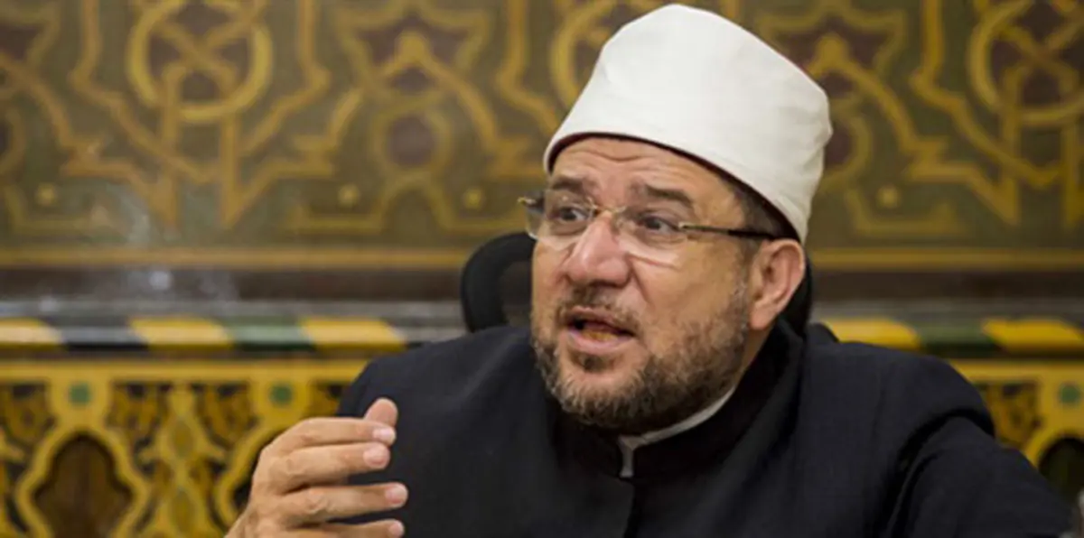 أول تعليق من وزير الأوقاف المصري على خلع حلا شيحة الحجاب (فيديو)