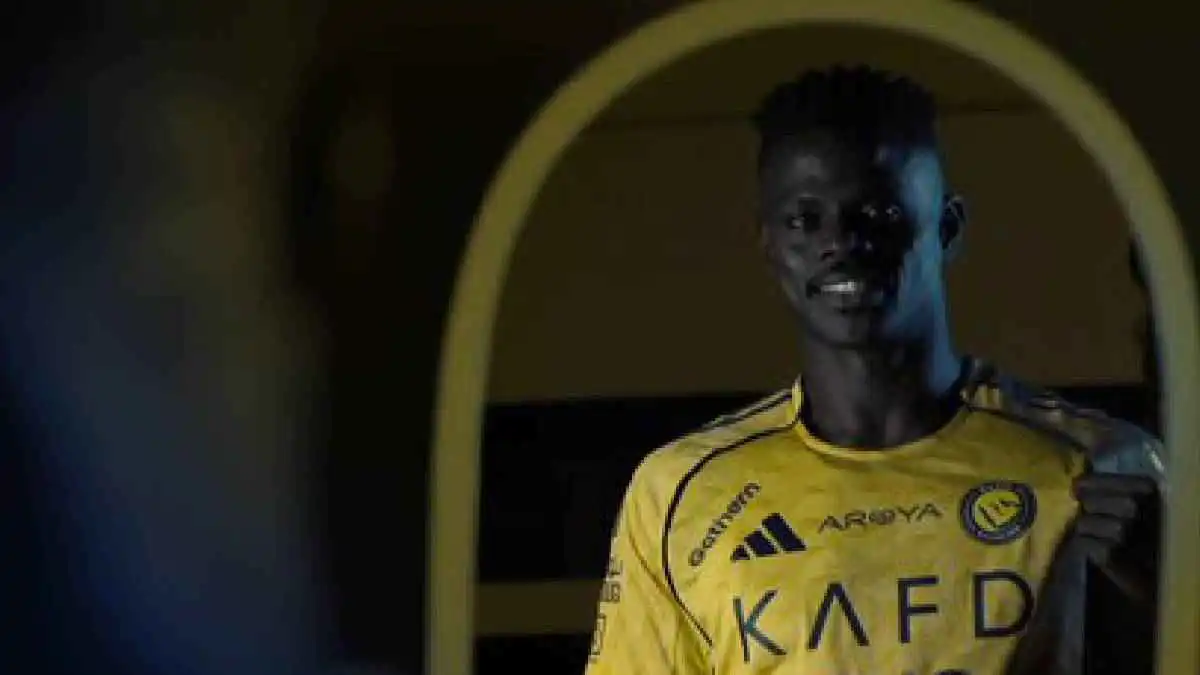 رسمياً.. النصر السعودي يدعم هجومه بصفقة هارون كمارا