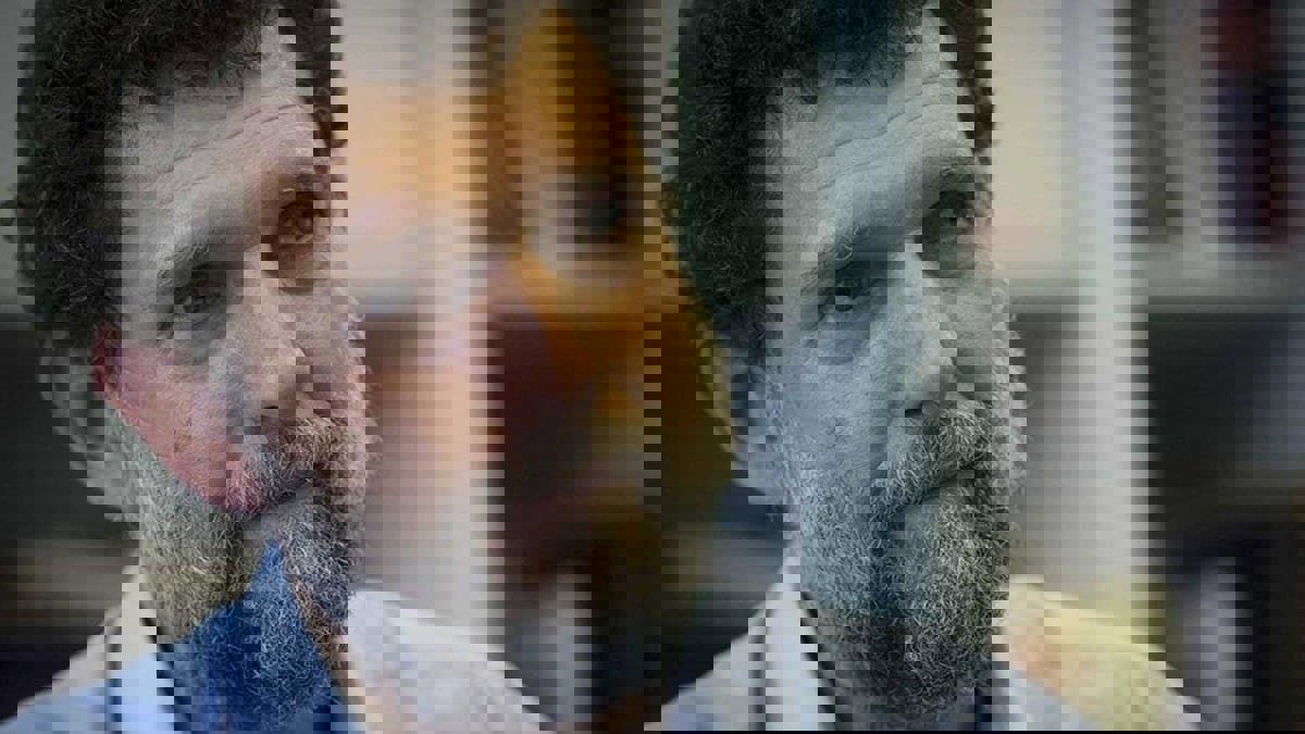 القضاء التركي يقرر إبقاء رجل الأعمال والناشط عثمان كافالا في السجن
