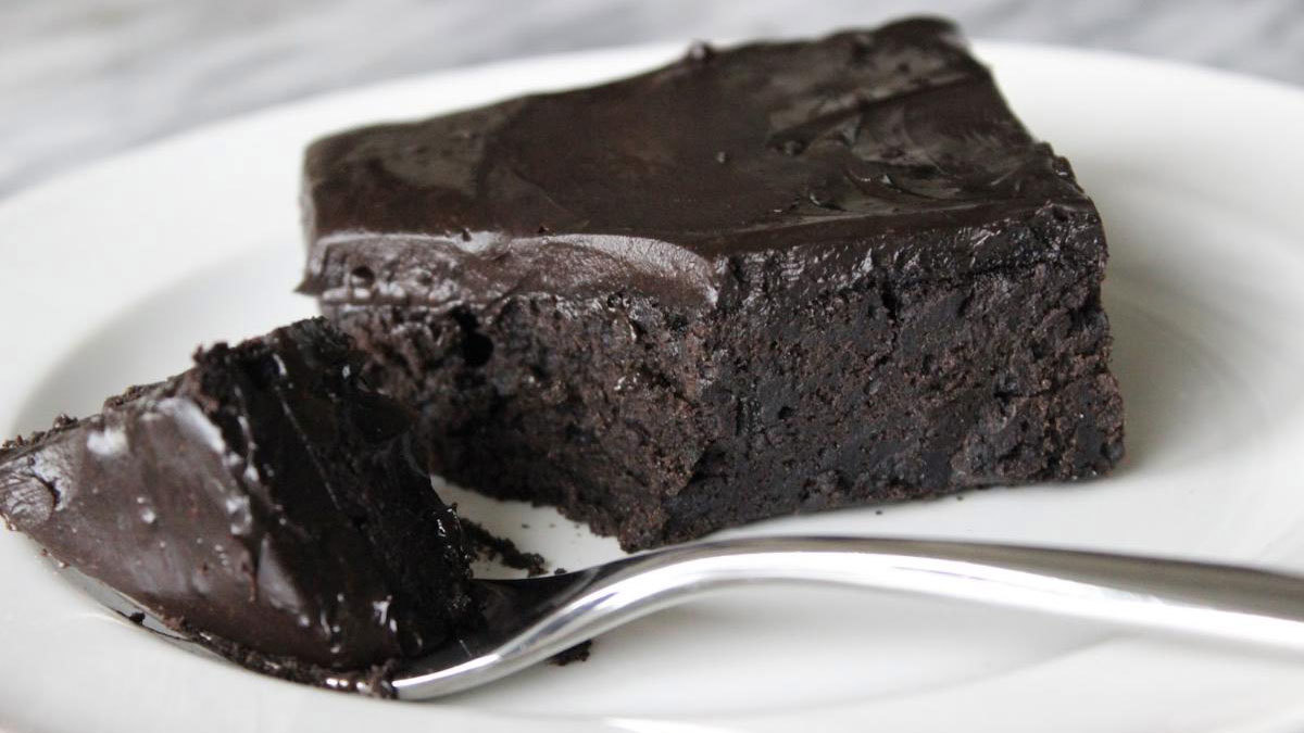 وفاة شابة روسية أثناء مشاركتها في تحدي أكل الشوكولاتة (فيديو)