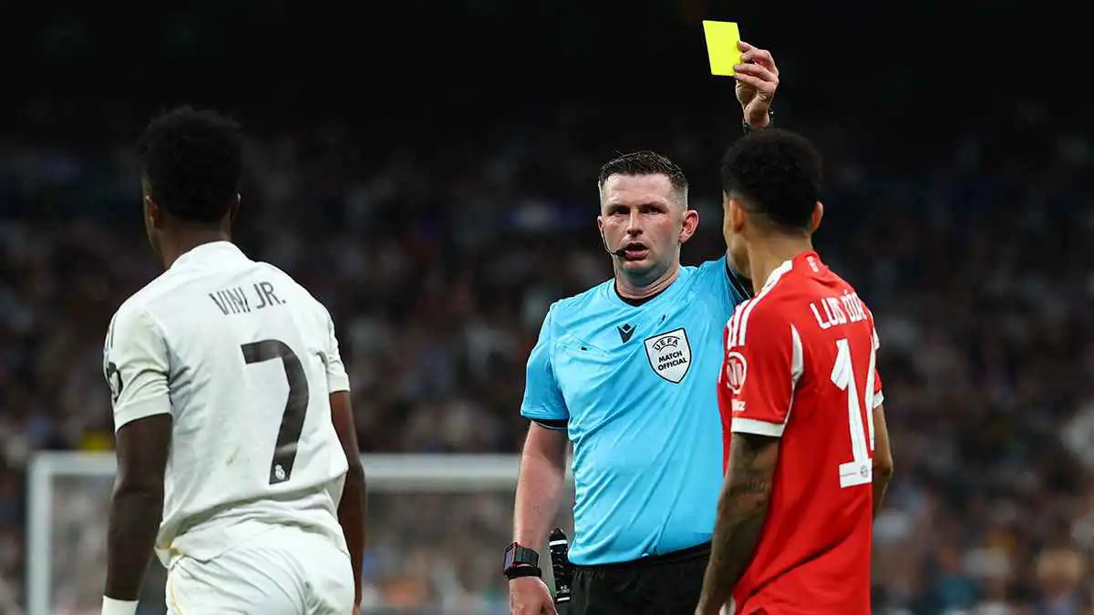 3 قرارات تحكيمية تفجر غضب ريال مدريد ضد بايرن ميونخ