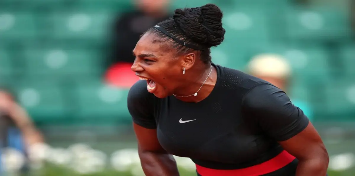 سيرينا وليامز تفوز وتضرب موعدًا مثيرًا مع شارابوفا