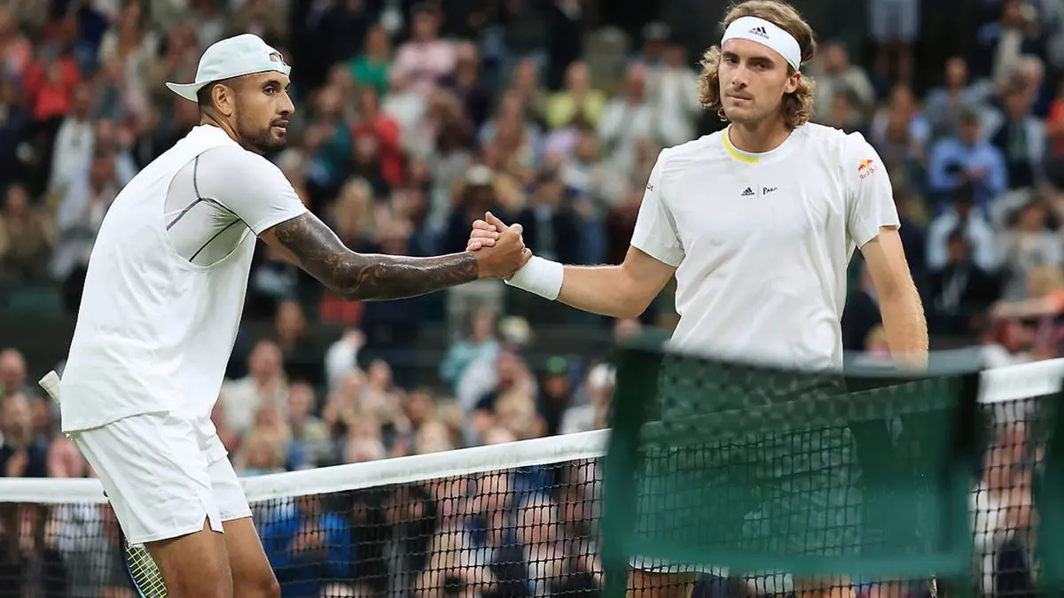 تيتيباس يصف كيريوس بالمتنمر بعد مباراة متوترة في ويمبلدون