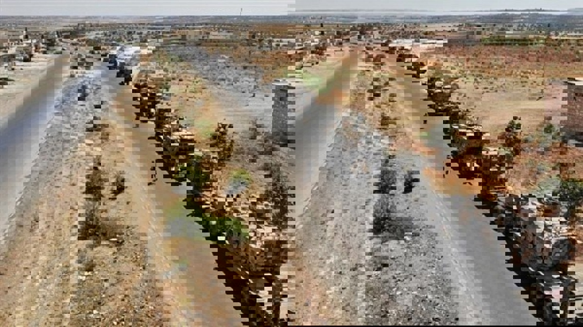 تركيا تدفع بأرتال عسكرية وآلاف من جنودها نحو إدلب السورية تمهيدا لعملية جديدة