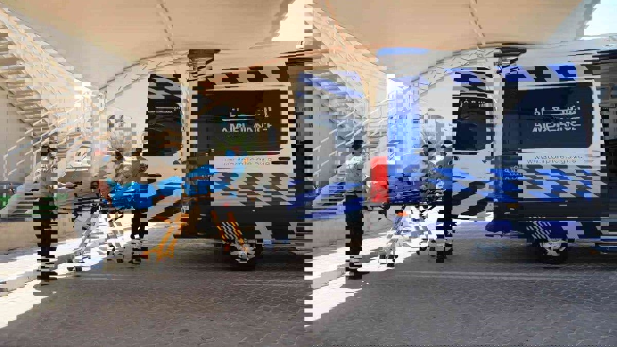 إصابة طفيفة جراء سقوط طائرة شراعية في أبوظبي