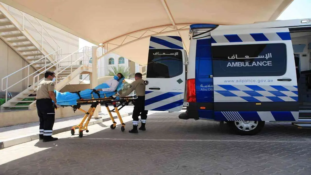 إصابة طفيفة جراء سقوط طائرة شراعية في أبوظبي