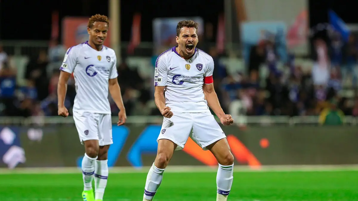 صحيفة: كارلوس إدواردو قائد الهلال السعودي يوقع عقود انضمامه لهذا النادي