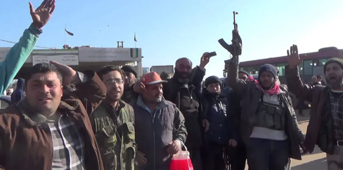 500  مقاتل سوري معارض يتوجهون من تركيا إلى أعزاز