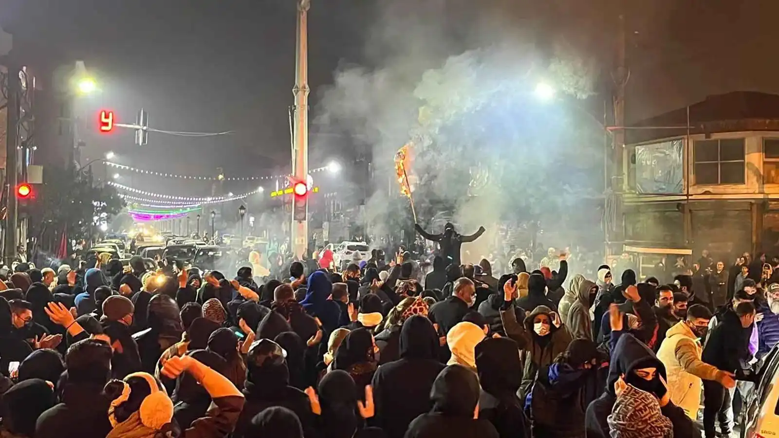 اختبار فعلي لـ"معادلة ترامب".. هل اقتربت الاحتجاجات الإيرانية من "ساعة الحسم"؟