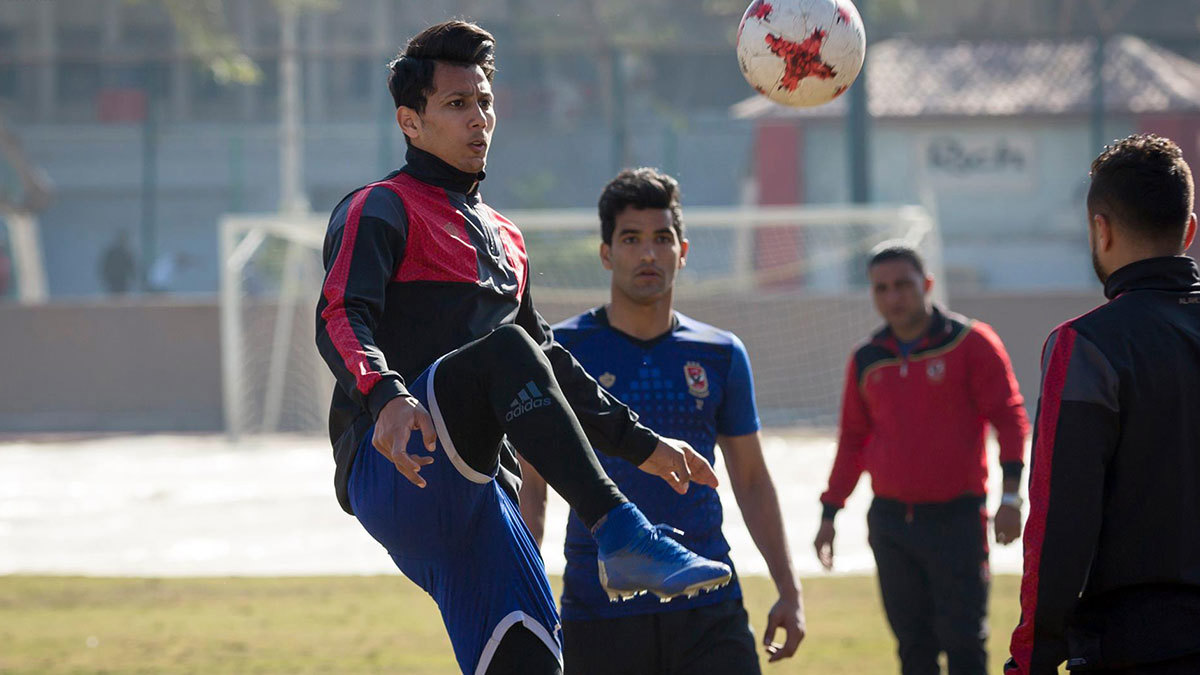 النادي الأهلي المصري يقيد أجايي وصالح جمعة أفريقيًّا.. ولاسارتي يرفض عمرو جمال