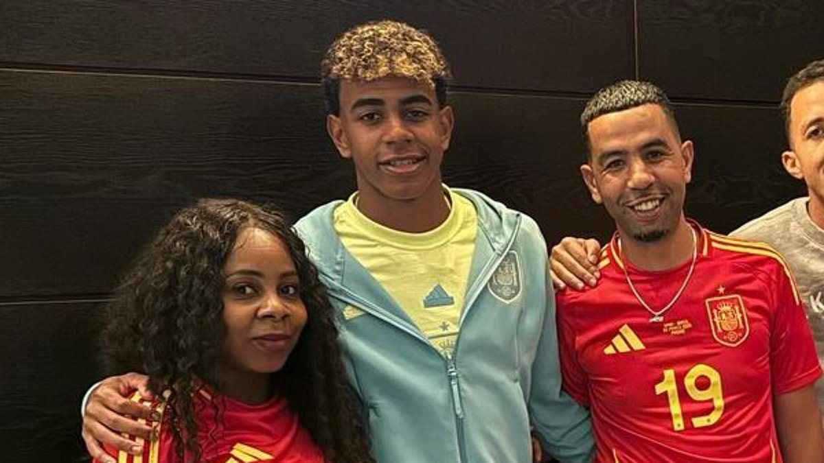 والد لامين يامال يرتبط بفتاة تصغره بـ12 عاماً (صور)