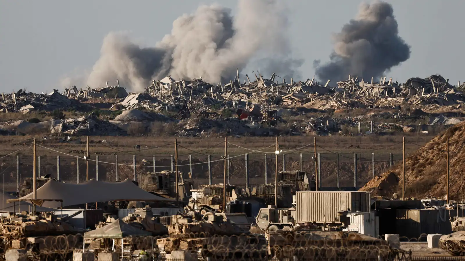 "معاريف": إسرائيل تبحث عن "صورة النصر" في احتلال مدينة غزة