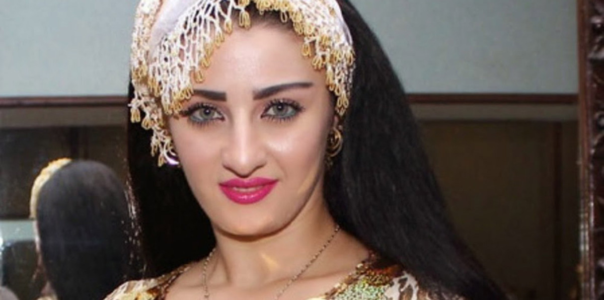 كيف علقت الراقصة صافيناز على رقصها بالحجاب؟