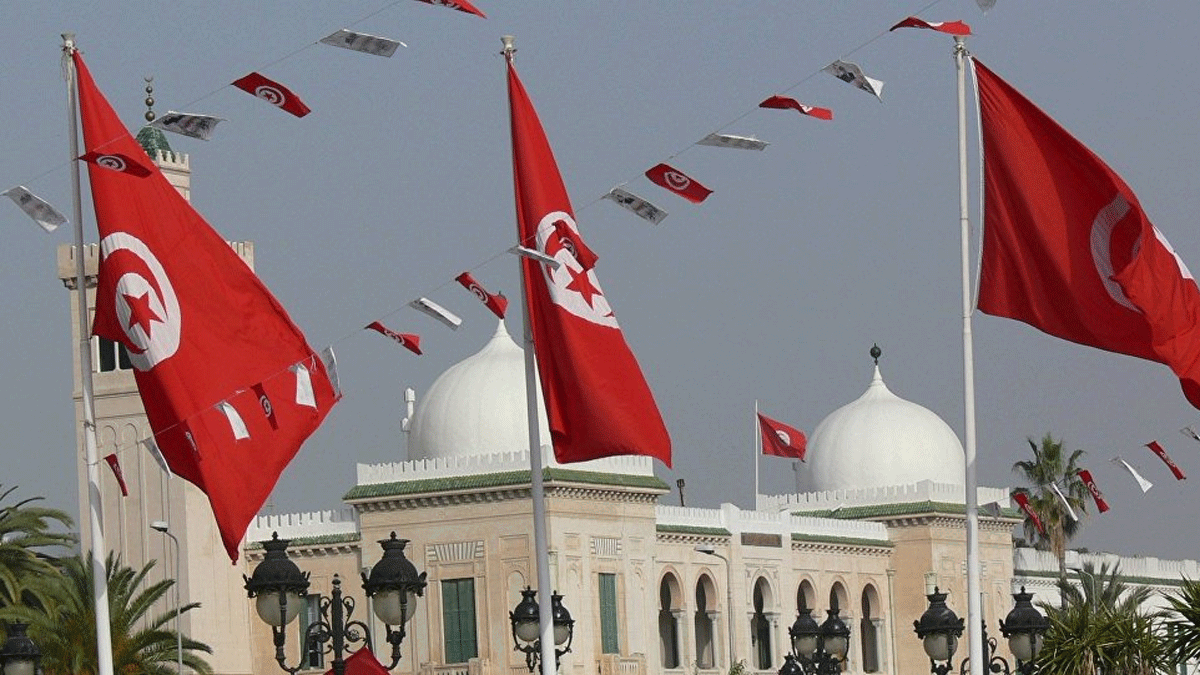 تونس.. فتح باب الترشح للانتخابات الرئاسية وسط مخاوف من تجاوز الآجال الدستورية