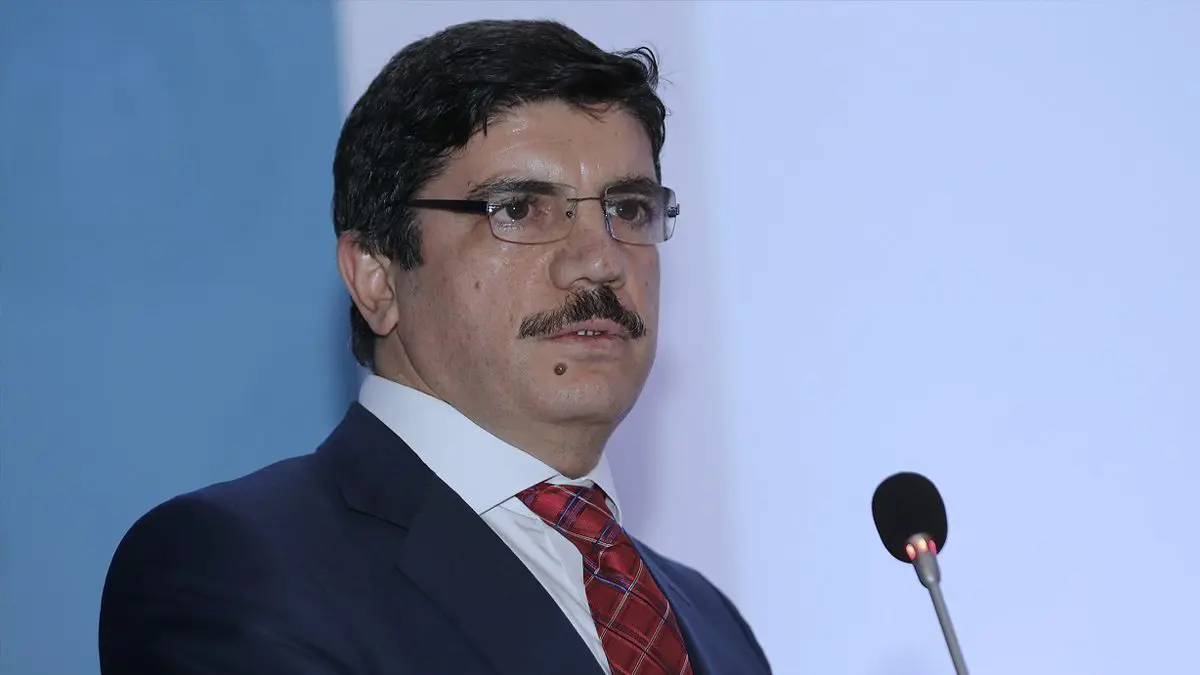 اتهام مستشار أردوغان للسعودية والإمارات بالتطبيع يثير سخرية واسعة 