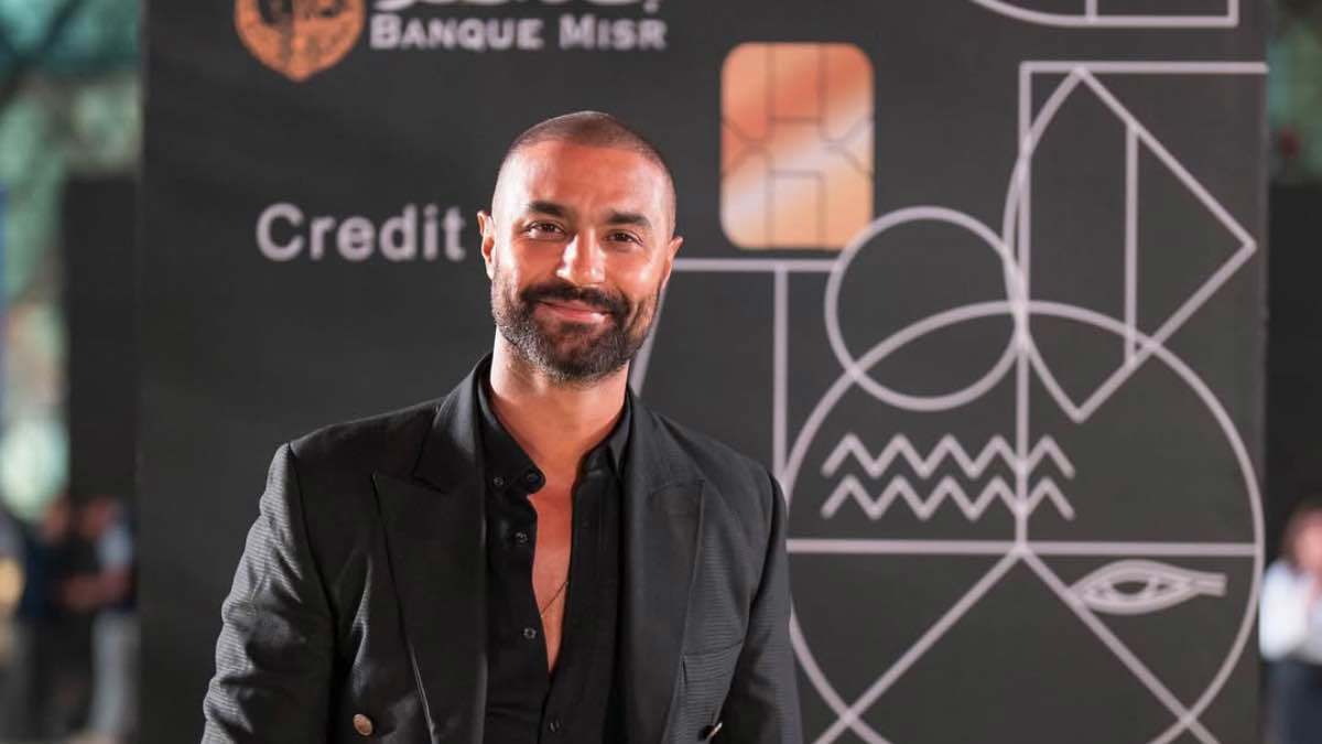 كريم فهمي وصبا مبارك بقصة حب مهددة بالانهيار في "220 يوم"