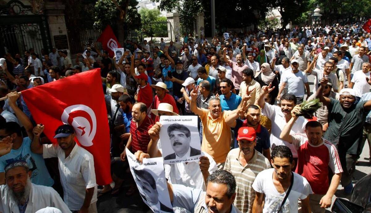 الاتحاد العام التونسي للشغل يمهل الحكومة إسبوعا للاستقالة