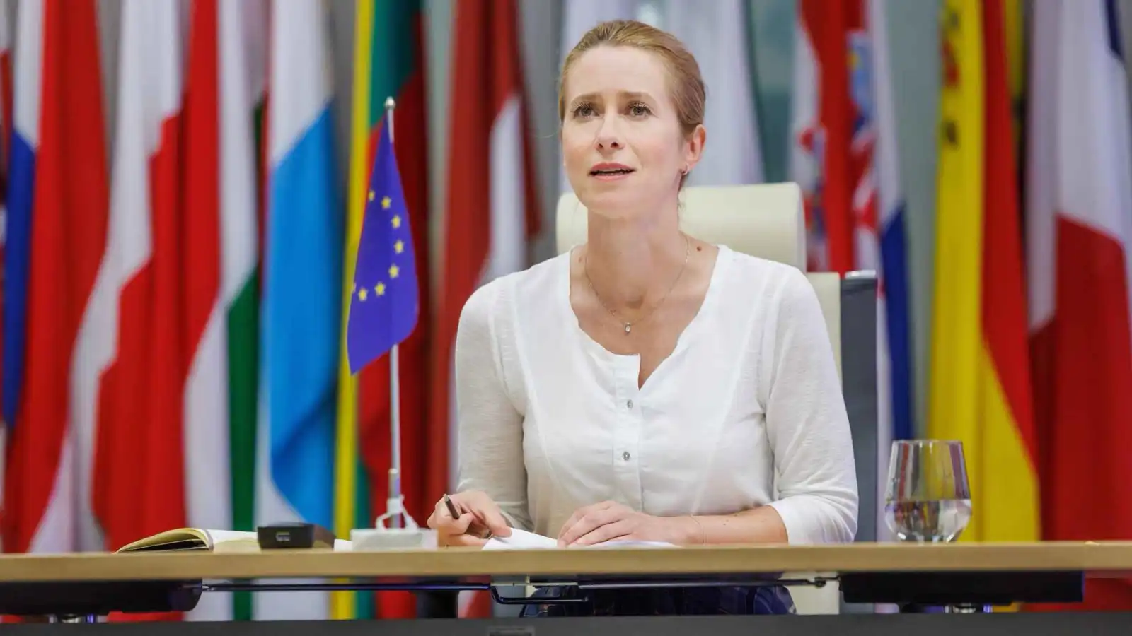 بعد وقف الحرب.. الاتحاد الأوروبي يعلن استعداده لتدريب الجيش الأوكراني