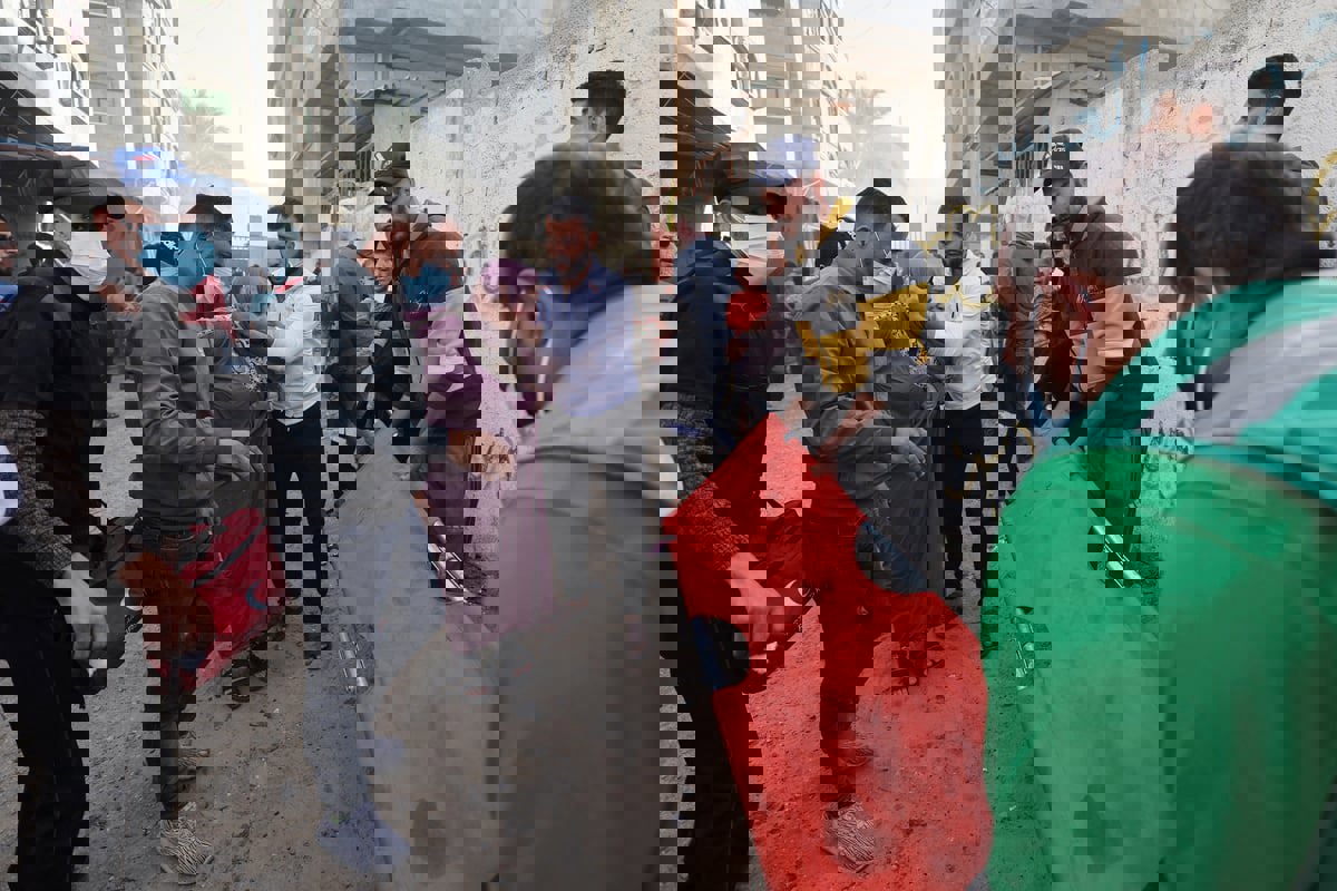 الإعلام البريطاني ينحاز: الإسرائيلي "يُقتل".. والفلسطيني "يموت"