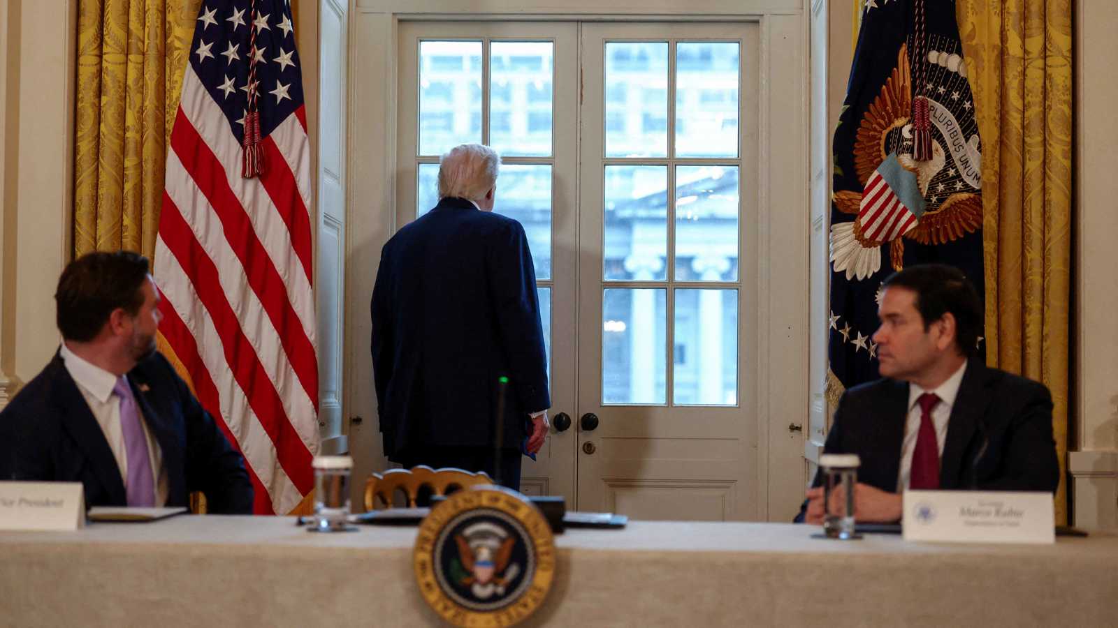 ما خفايا سعي ترامب لإلحاق غرينلاند بألاسكا؟